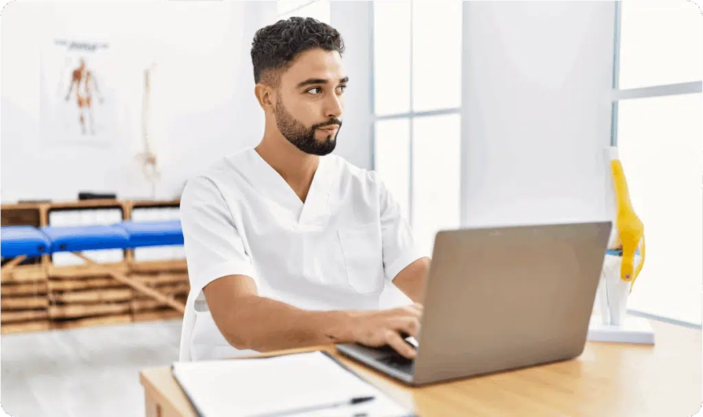 Physical therapist researching cash based physical therapy